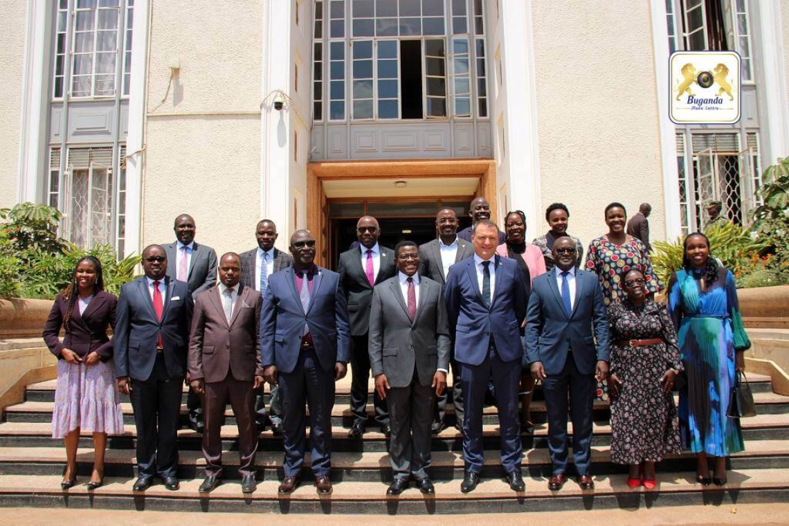 Katikkiro with EACOP Managing Director Guillaume Dulout, Owek. Robert Waggwa Nsibirwa, Owek. Israel Kazibwe Kitooke, BICUL Managing Director Omuk. Roland Ssebuufu, and other officials at Bulange Katikkiro with EACOP Managing Director Guillaume Dulout, Owek. Robert Waggwa Nsibirwa, Owek. Israel Kazibwe Kitooke, BICUL Managing Director Omuk. Roland Ssebuufu, and other officials at Bulange